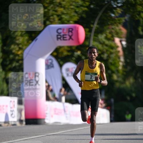 07.09.2025 - BARMER Alsterlauf Dr. Thomas Lammeyer http://msf.ph/oto/8704918 07.09.2025 09:16:53 Laufen  meine-sportfotos.de