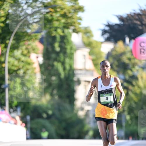 07.09.2025 - BARMER Alsterlauf Dr. Thomas Lammeyer http://msf.ph/oto/8704936 07.09.2025 09:16:58 Laufen 2, 4 meine-sportfotos.de