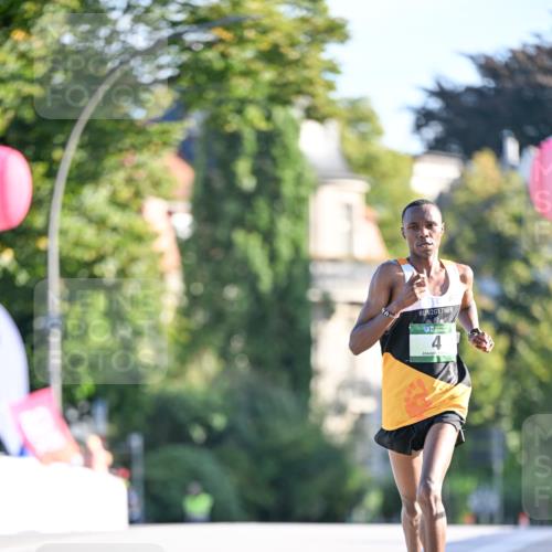07.09.2025 - BARMER Alsterlauf Dr. Thomas Lammeyer http://msf.ph/oto/8704937 07.09.2025 09:16:58 Laufen 2, 4 meine-sportfotos.de