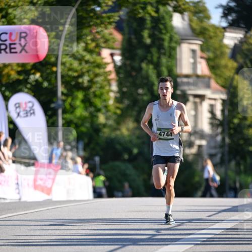 07.09.2025 - BARMER Alsterlauf Dr. Thomas Lammeyer http://msf.ph/oto/8705048 07.09.2025 09:18:36 Laufen 4744 meine-sportfotos.de