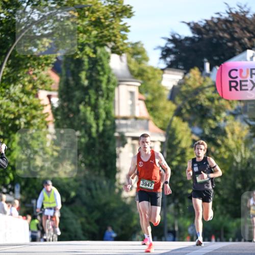 07.09.2025 - BARMER Alsterlauf Dr. Thomas Lammeyer http://msf.ph/oto/8705059 07.09.2025 09:18:48 Laufen 3947 meine-sportfotos.de