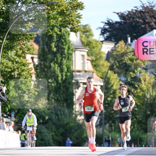 07.09.2025 - BARMER Alsterlauf Dr. Thomas Lammeyer http://msf.ph/oto/8705060 07.09.2025 09:18:48 Laufen 3947 meine-sportfotos.de