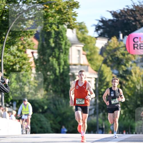07.09.2025 - BARMER Alsterlauf Dr. Thomas Lammeyer http://msf.ph/oto/8705062 07.09.2025 09:18:49 Laufen 3947 meine-sportfotos.de