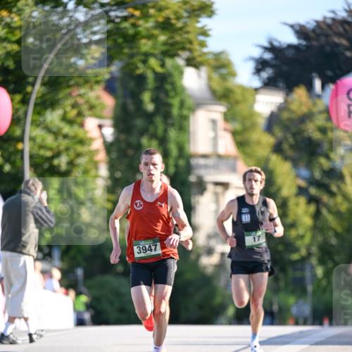 07.09.2025 - BARMER Alsterlauf Dr. Thomas Lammeyer http://msf.ph/oto/8705072 07.09.2025 09:18:50 Laufen 3947 meine-sportfotos.de