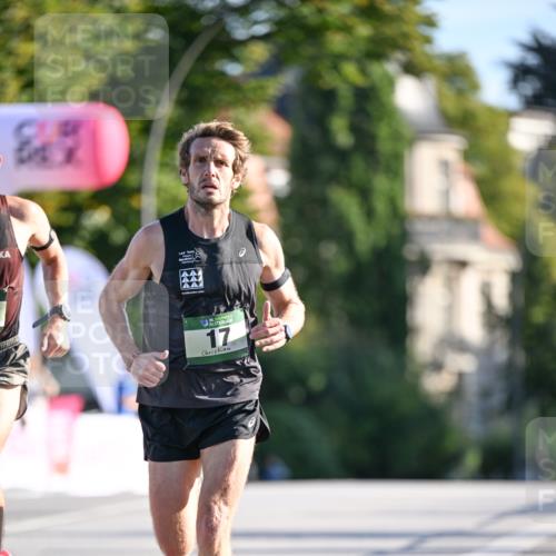 07.09.2025 - BARMER Alsterlauf Dr. Thomas Lammeyer http://msf.ph/oto/8705089 07.09.2025 09:18:53 Laufen 36, 17 meine-sportfotos.de