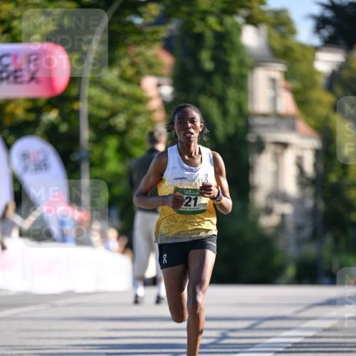 07.09.2025 - BARMER Alsterlauf Dr. Thomas Lammeyer http://msf.ph/oto/8705111 07.09.2025 09:18:59 Laufen 36, 21 meine-sportfotos.de
