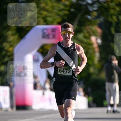 07.09.2025 - BARMER Alsterlauf Dr. Thomas Lammeyer http://msf.ph/oto/8705170 07.09.2025 09:19:20 Laufen 136, 5472 meine-sportfotos.de