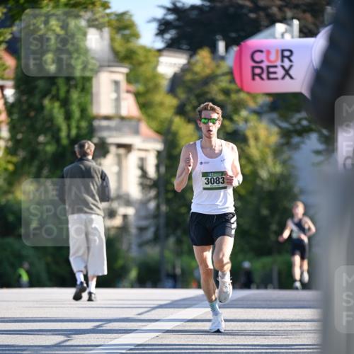 07.09.2025 - BARMER Alsterlauf Dr. Thomas Lammeyer http://msf.ph/oto/8705179 07.09.2025 09:19:27 Laufen 3083 meine-sportfotos.de
