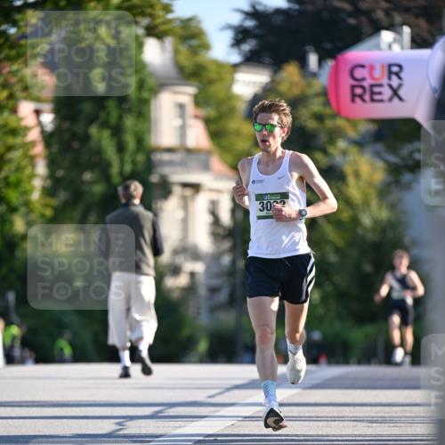 07.09.2025 - BARMER Alsterlauf Dr. Thomas Lammeyer http://msf.ph/oto/8705183 07.09.2025 09:19:28 Laufen 302 meine-sportfotos.de