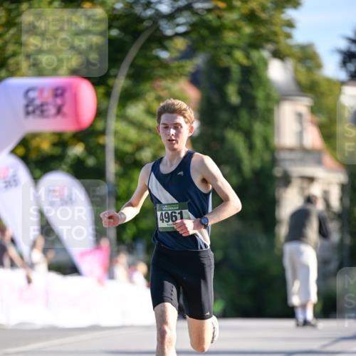 07.09.2025 - BARMER Alsterlauf Dr. Thomas Lammeyer http://msf.ph/oto/8705209 07.09.2025 09:19:36 Laufen 4961 meine-sportfotos.de
