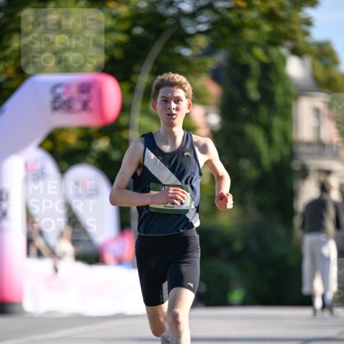 07.09.2025 - BARMER Alsterlauf Dr. Thomas Lammeyer http://msf.ph/oto/8705211 07.09.2025 09:19:36 Laufen 36 meine-sportfotos.de