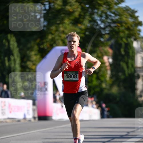 07.09.2025 - BARMER Alsterlauf Dr. Thomas Lammeyer http://msf.ph/oto/8705304 07.09.2025 09:20:10 Laufen 4808 meine-sportfotos.de