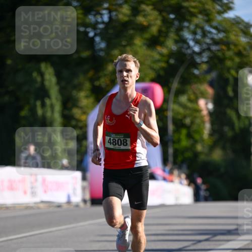 07.09.2025 - BARMER Alsterlauf Dr. Thomas Lammeyer http://msf.ph/oto/8705306 07.09.2025 09:20:10 Laufen 4808 meine-sportfotos.de