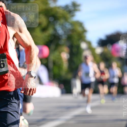 07.09.2025 - BARMER Alsterlauf Dr. Thomas Lammeyer http://msf.ph/oto/8705385 07.09.2025 09:20:32 Laufen 9 meine-sportfotos.de