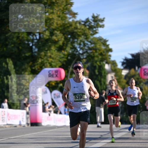 07.09.2025 - BARMER Alsterlauf Dr. Thomas Lammeyer http://msf.ph/oto/8705390 07.09.2025 09:20:34 Laufen 255, 5390, 1204, 20 meine-sportfotos.de