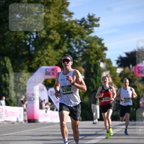 07.09.2025 - BARMER Alsterlauf Dr. Thomas Lammeyer http://msf.ph/oto/8705391 07.09.2025 09:20:34 Laufen 5390, 8204, 54 meine-sportfotos.de