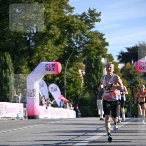 07.09.2025 - BARMER Alsterlauf Dr. Thomas Lammeyer http://msf.ph/oto/8705418 07.09.2025 09:20:39 Laufen 5892, 54 meine-sportfotos.de