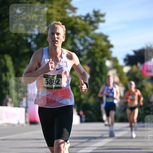 07.09.2025 - BARMER Alsterlauf Dr. Thomas Lammeyer http://msf.ph/oto/8705428 07.09.2025 09:20:41 Laufen 36, 5892 meine-sportfotos.de