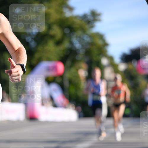 07.09.2025 - BARMER Alsterlauf Dr. Thomas Lammeyer http://msf.ph/oto/8705433 07.09.2025 09:20:42 Laufen  meine-sportfotos.de