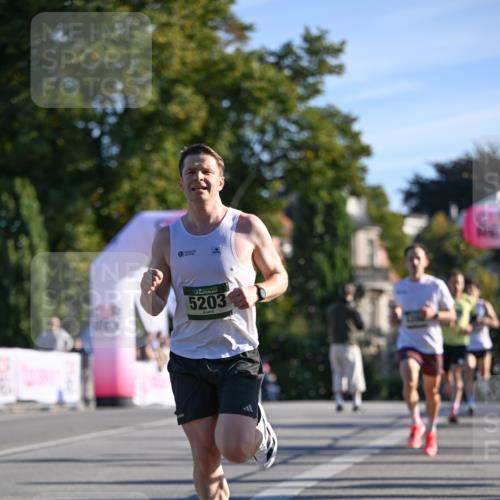 07.09.2025 - BARMER Alsterlauf Dr. Thomas Lammeyer http://msf.ph/oto/8705464 07.09.2025 09:20:47 Laufen 5203 meine-sportfotos.de