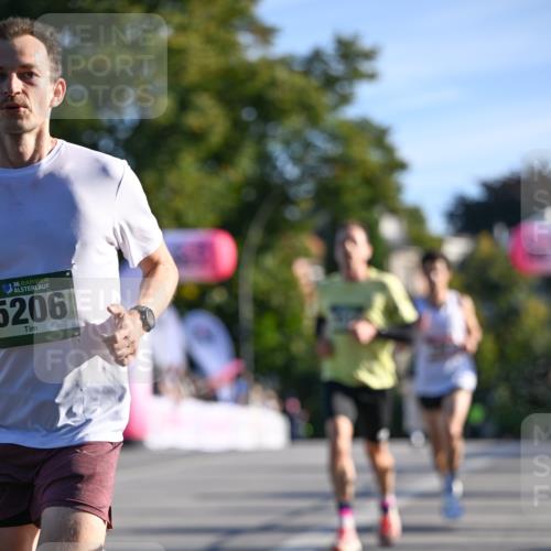 07.09.2025 - BARMER Alsterlauf Dr. Thomas Lammeyer http://msf.ph/oto/8705483 07.09.2025 09:20:50 Laufen 36, 5206 meine-sportfotos.de