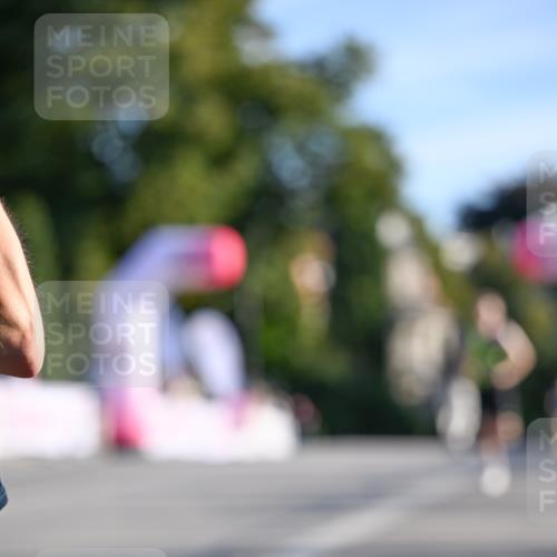 07.09.2025 - BARMER Alsterlauf Dr. Thomas Lammeyer http://msf.ph/oto/8705524 07.09.2025 09:20:59 Laufen  meine-sportfotos.de