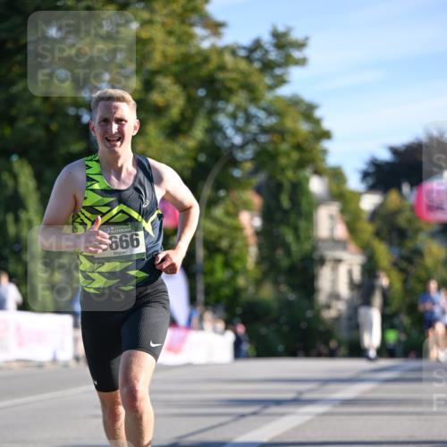 07.09.2025 - BARMER Alsterlauf Dr. Thomas Lammeyer http://msf.ph/oto/8705539 07.09.2025 09:21:03 Laufen 36, 666 meine-sportfotos.de