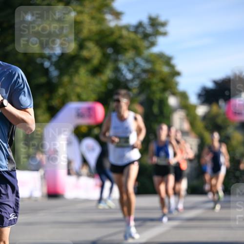 07.09.2025 - BARMER Alsterlauf Dr. Thomas Lammeyer http://msf.ph/oto/8705561 07.09.2025 09:21:12 Laufen  meine-sportfotos.de