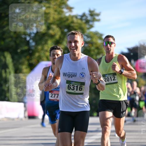 07.09.2025 - BARMER Alsterlauf Dr. Thomas Lammeyer http://msf.ph/oto/8705621 07.09.2025 09:21:25 Laufen 277, 36, 6316, 2012 meine-sportfotos.de