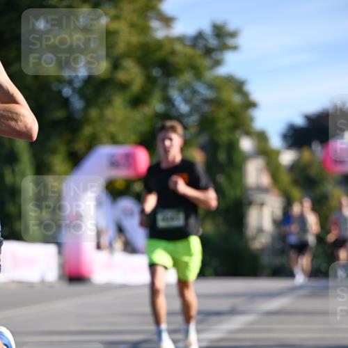 07.09.2025 - BARMER Alsterlauf Dr. Thomas Lammeyer http://msf.ph/oto/8705655 07.09.2025 09:21:31 Laufen  meine-sportfotos.de