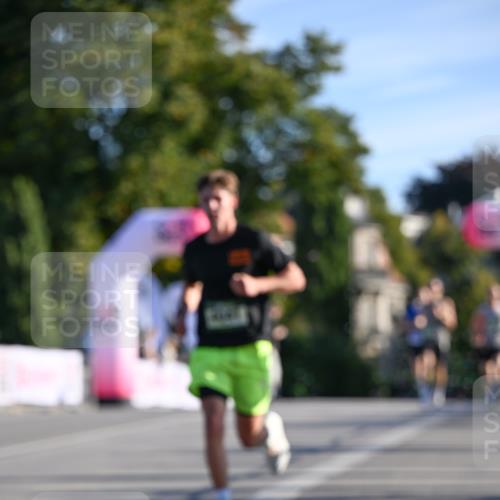 07.09.2025 - BARMER Alsterlauf Dr. Thomas Lammeyer http://msf.ph/oto/8705656 07.09.2025 09:21:31 Laufen  meine-sportfotos.de
