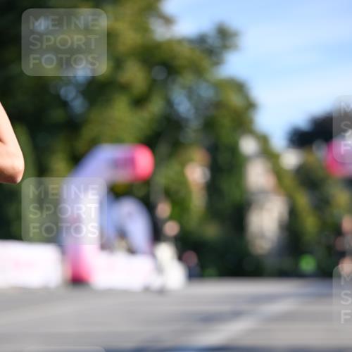 07.09.2025 - BARMER Alsterlauf Dr. Thomas Lammeyer http://msf.ph/oto/8705708 07.09.2025 09:21:38 Laufen  meine-sportfotos.de