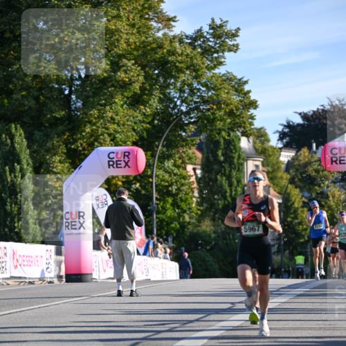 07.09.2025 - BARMER Alsterlauf Dr. Thomas Lammeyer http://msf.ph/oto/8705713 07.09.2025 09:21:43 Laufen 5967, 8314, 6420 meine-sportfotos.de