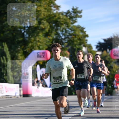 07.09.2025 - BARMER Alsterlauf Dr. Thomas Lammeyer http://msf.ph/oto/8705824 07.09.2025 09:22:06 Laufen 2025, 5532, 5066, 33 meine-sportfotos.de