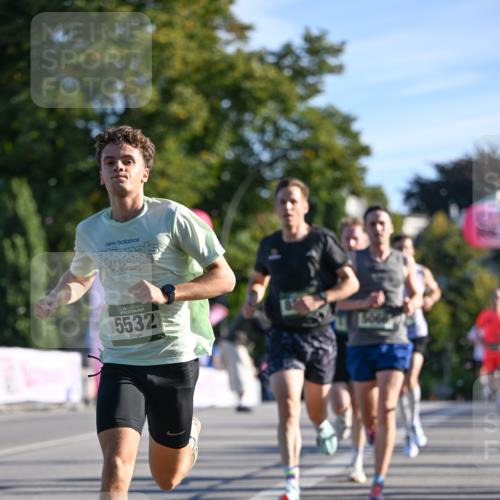 07.09.2025 - BARMER Alsterlauf Dr. Thomas Lammeyer http://msf.ph/oto/8705826 07.09.2025 09:22:07 Laufen 2025, 136, 5532, 5066 meine-sportfotos.de