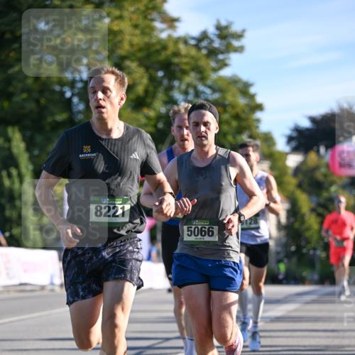 07.09.2025 - BARMER Alsterlauf Dr. Thomas Lammeyer http://msf.ph/oto/8705833 07.09.2025 09:22:08 Laufen 8221, 36, 5066 meine-sportfotos.de