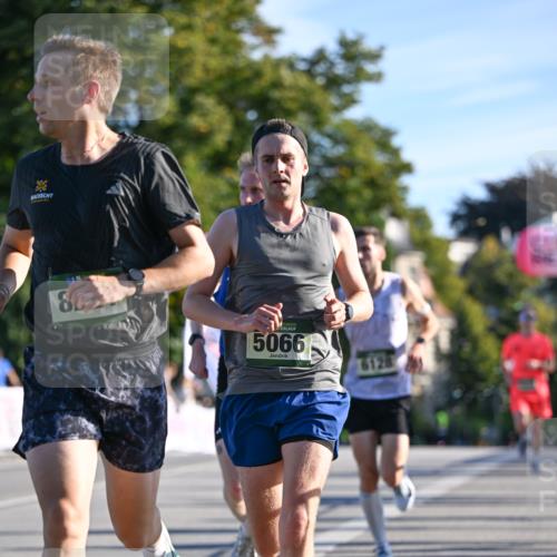 07.09.2025 - BARMER Alsterlauf Dr. Thomas Lammeyer http://msf.ph/oto/8705835 07.09.2025 09:22:08 Laufen 8139, 80, 5066 meine-sportfotos.de
