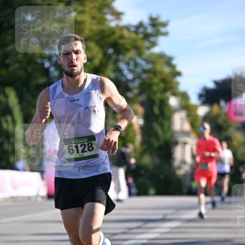 07.09.2025 - BARMER Alsterlauf Dr. Thomas Lammeyer http://msf.ph/oto/8705844 07.09.2025 09:22:10 Laufen 36, 6128 meine-sportfotos.de