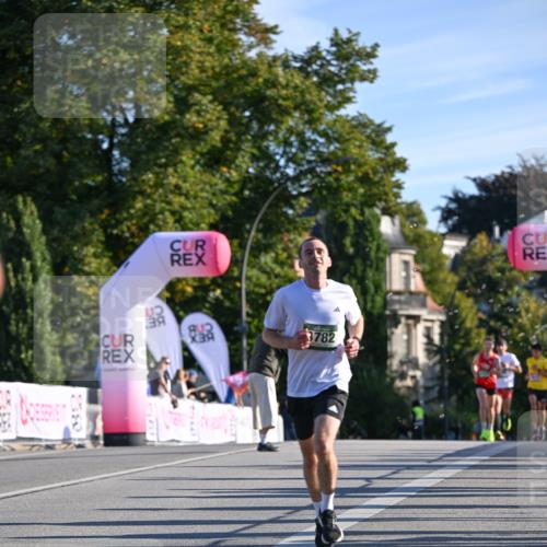 07.09.2025 - BARMER Alsterlauf Dr. Thomas Lammeyer http://msf.ph/oto/8705861 07.09.2025 09:22:14 Laufen 3782 meine-sportfotos.de