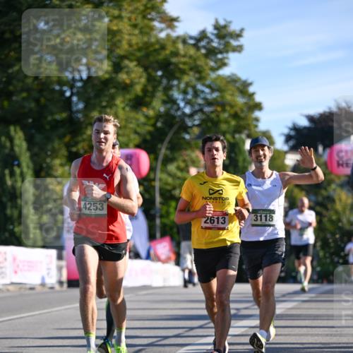 07.09.2025 - BARMER Alsterlauf Dr. Thomas Lammeyer http://msf.ph/oto/8705886 07.09.2025 09:22:22 Laufen 4253, 2613, 3118 meine-sportfotos.de