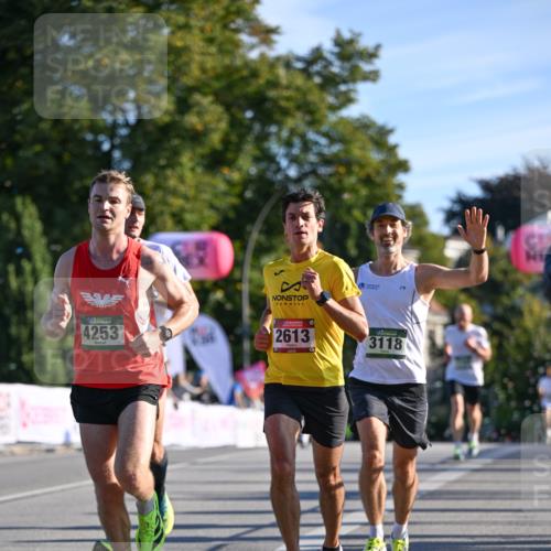 07.09.2025 - BARMER Alsterlauf Dr. Thomas Lammeyer http://msf.ph/oto/8705888 07.09.2025 09:22:22 Laufen 4253, 2613, 3118, 34 meine-sportfotos.de