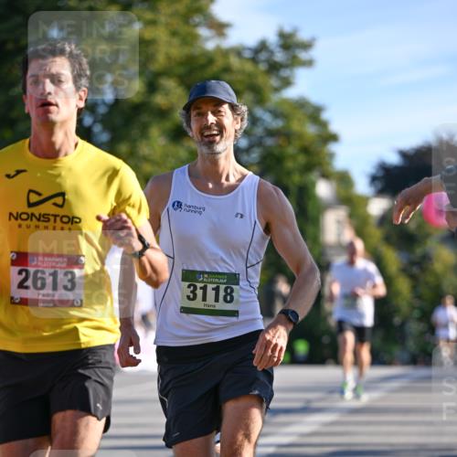 07.09.2025 - BARMER Alsterlauf Dr. Thomas Lammeyer http://msf.ph/oto/8705894 07.09.2025 09:22:23 Laufen 2613, 36, 3118 meine-sportfotos.de
