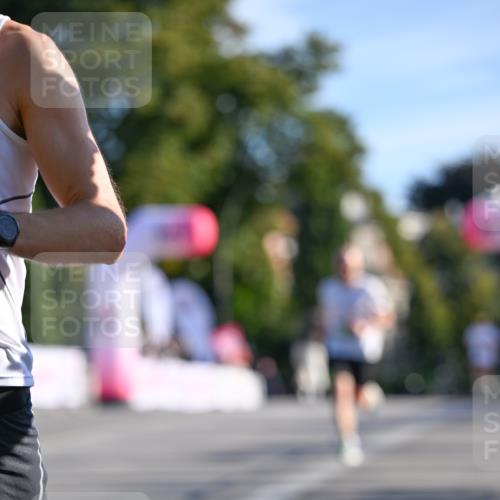 07.09.2025 - BARMER Alsterlauf Dr. Thomas Lammeyer http://msf.ph/oto/8705900 07.09.2025 09:22:24 Laufen  meine-sportfotos.de