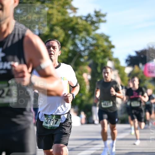 07.09.2025 - BARMER Alsterlauf Dr. Thomas Lammeyer http://msf.ph/oto/8705947 07.09.2025 09:22:38 Laufen 24, 3717 meine-sportfotos.de