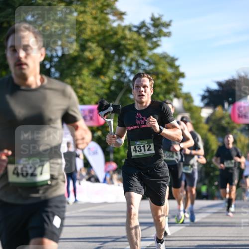 07.09.2025 - BARMER Alsterlauf Dr. Thomas Lammeyer http://msf.ph/oto/8705959 07.09.2025 09:22:40 Laufen 4627, 4312 meine-sportfotos.de