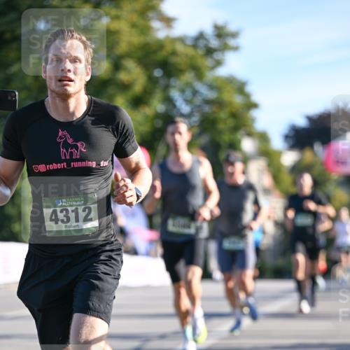 07.09.2025 - BARMER Alsterlauf Dr. Thomas Lammeyer http://msf.ph/oto/8705965 07.09.2025 09:22:41 Laufen 36, 4312 meine-sportfotos.de