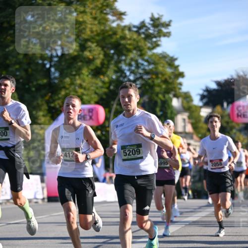 07.09.2025 - BARMER Alsterlauf Dr. Thomas Lammeyer http://msf.ph/oto/8706035 07.09.2025 09:22:53 Laufen 300, 412, 5209, 995, 2058 meine-sportfotos.de