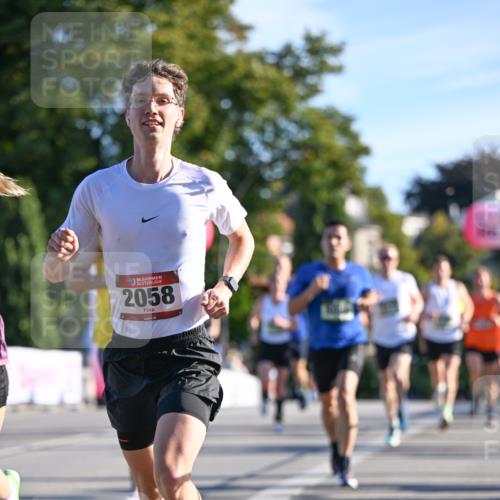 07.09.2025 - BARMER Alsterlauf Dr. Thomas Lammeyer http://msf.ph/oto/8706048 07.09.2025 09:22:55 Laufen 36, 2058 meine-sportfotos.de