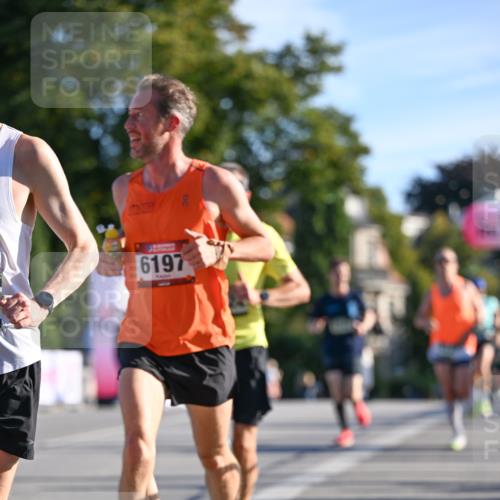 07.09.2025 - BARMER Alsterlauf Dr. Thomas Lammeyer http://msf.ph/oto/8706074 07.09.2025 09:22:59 Laufen 6197 meine-sportfotos.de