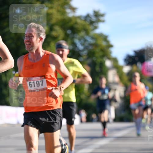 07.09.2025 - BARMER Alsterlauf Dr. Thomas Lammeyer http://msf.ph/oto/8706075 07.09.2025 09:22:59 Laufen 6197 meine-sportfotos.de